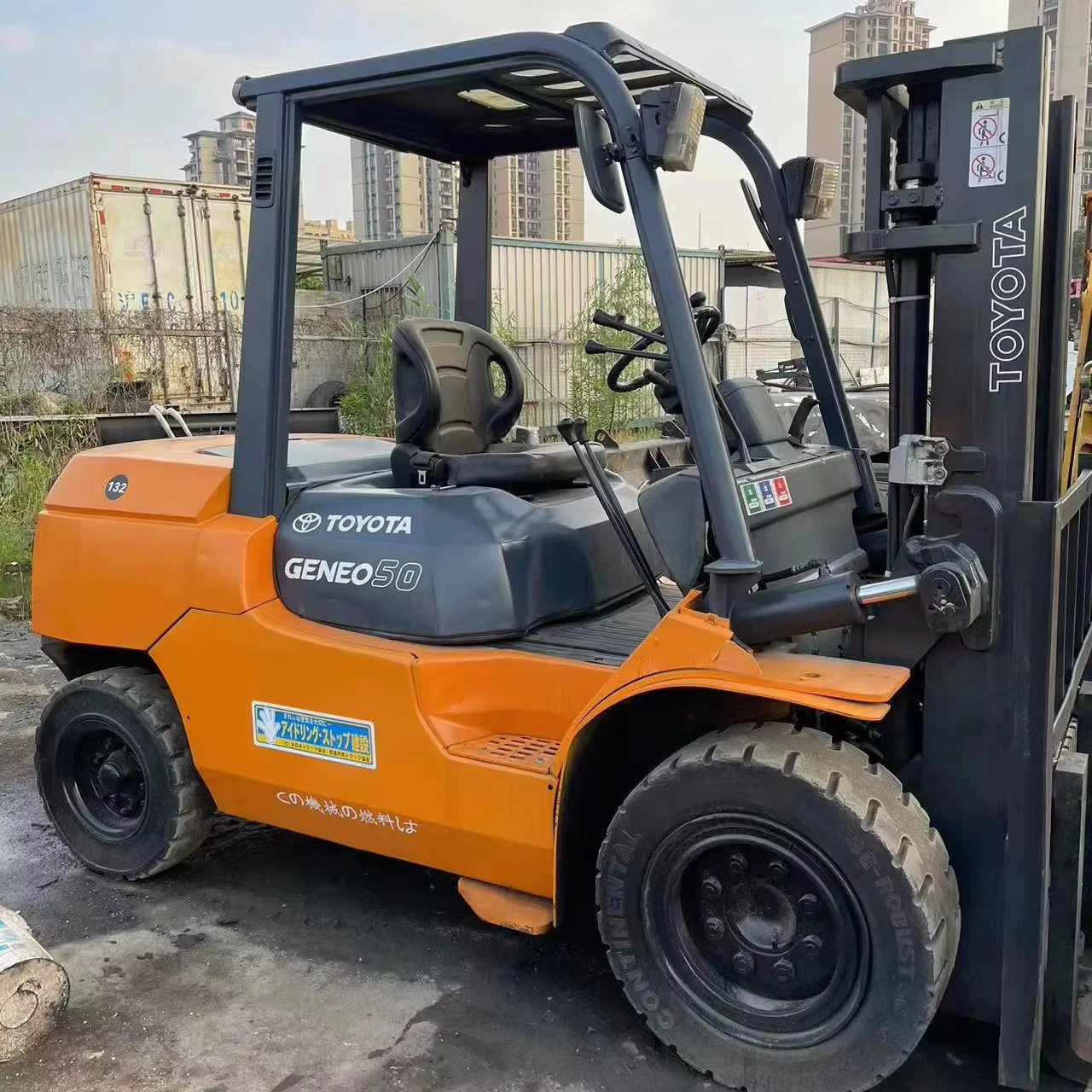 Used or new Toyota 50 Forklifts 5 Ton Diesel forklift with Clamp Side Shift Moving Left and Right Diesel Toyota 50 Forklift