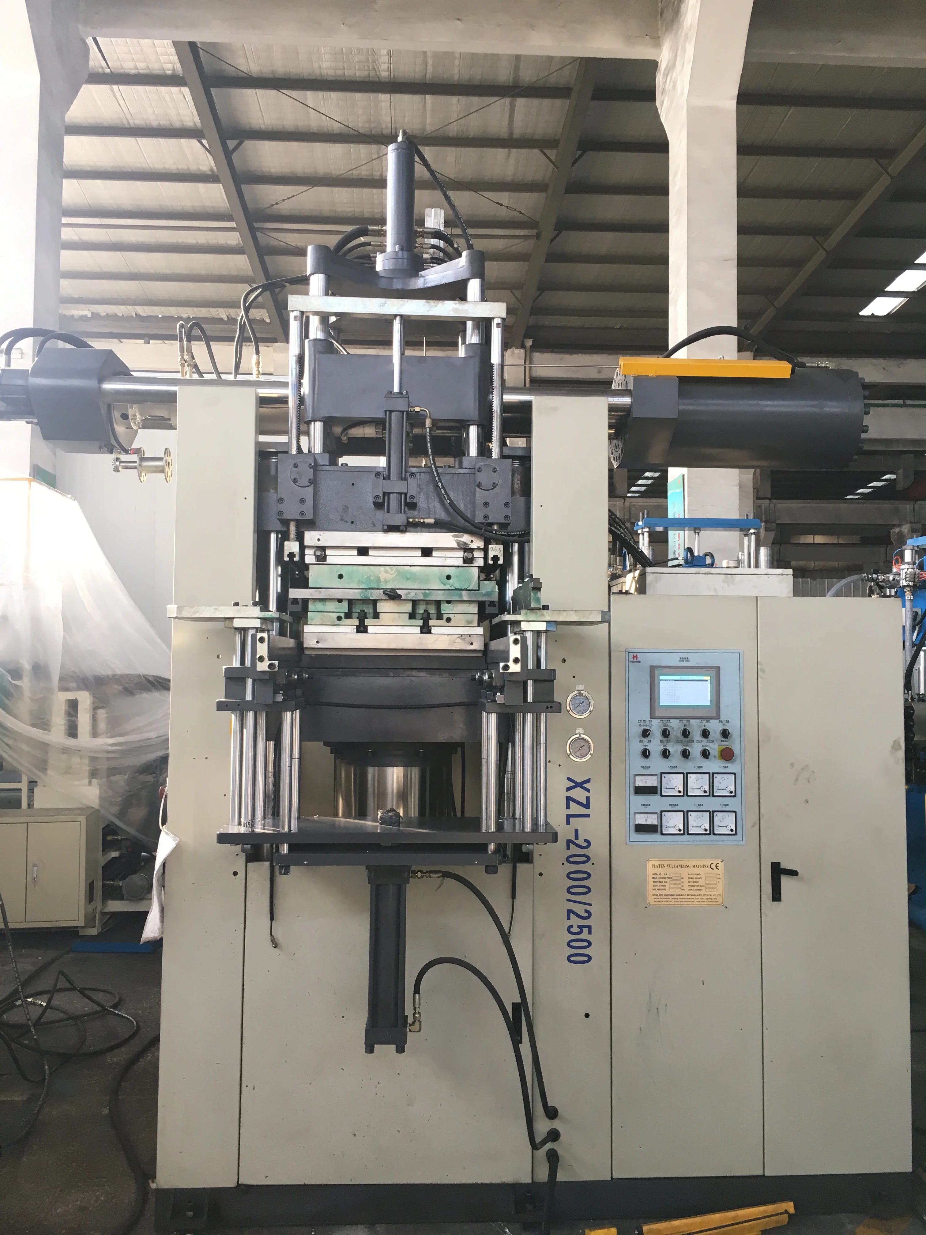 Автоматическая машина для литья под давлением резины силиконовой