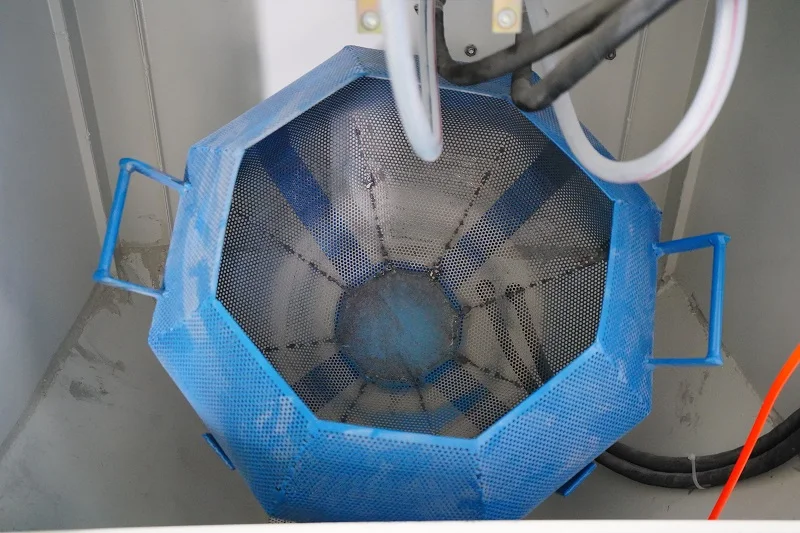 Rotary drum automatic sandblasting machine