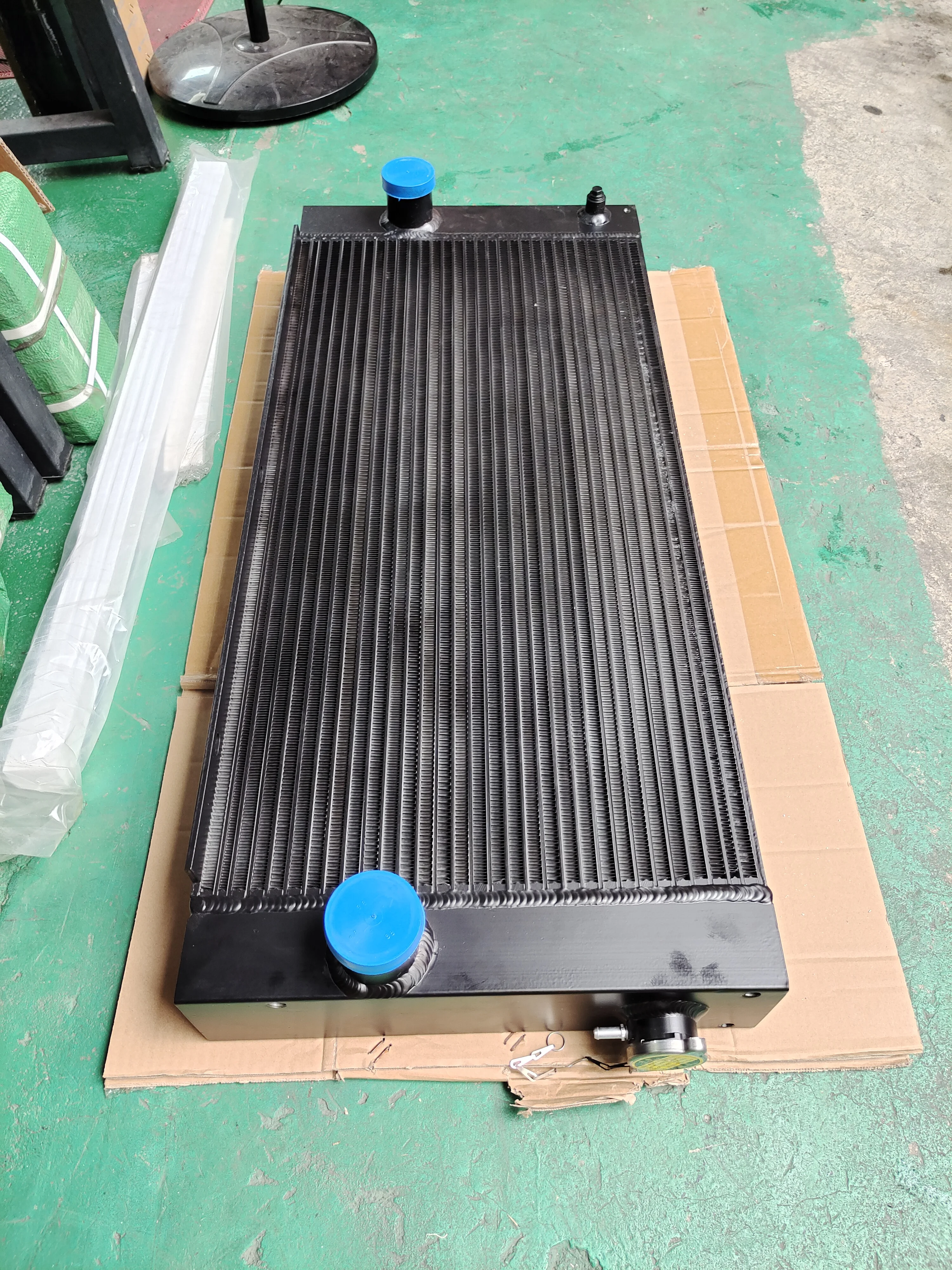 JS200 JS220 JS240 JS330 JS360 JCB200 JCB220 JCB240 JCB330 Water tank Radiator & Hydraulic Oil 30/926130 30/926976