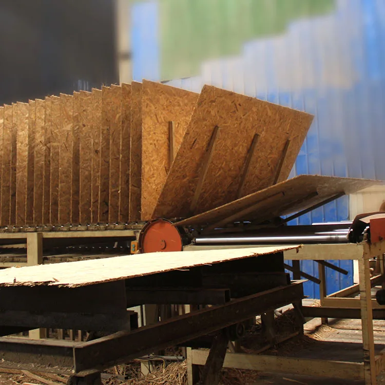 Cheap Price 8 / 9 / 11 / 12mm Flakeboards Oriented Strand Boards(osb) OSB for Chile Market 650-680kg 8mm to 25mm