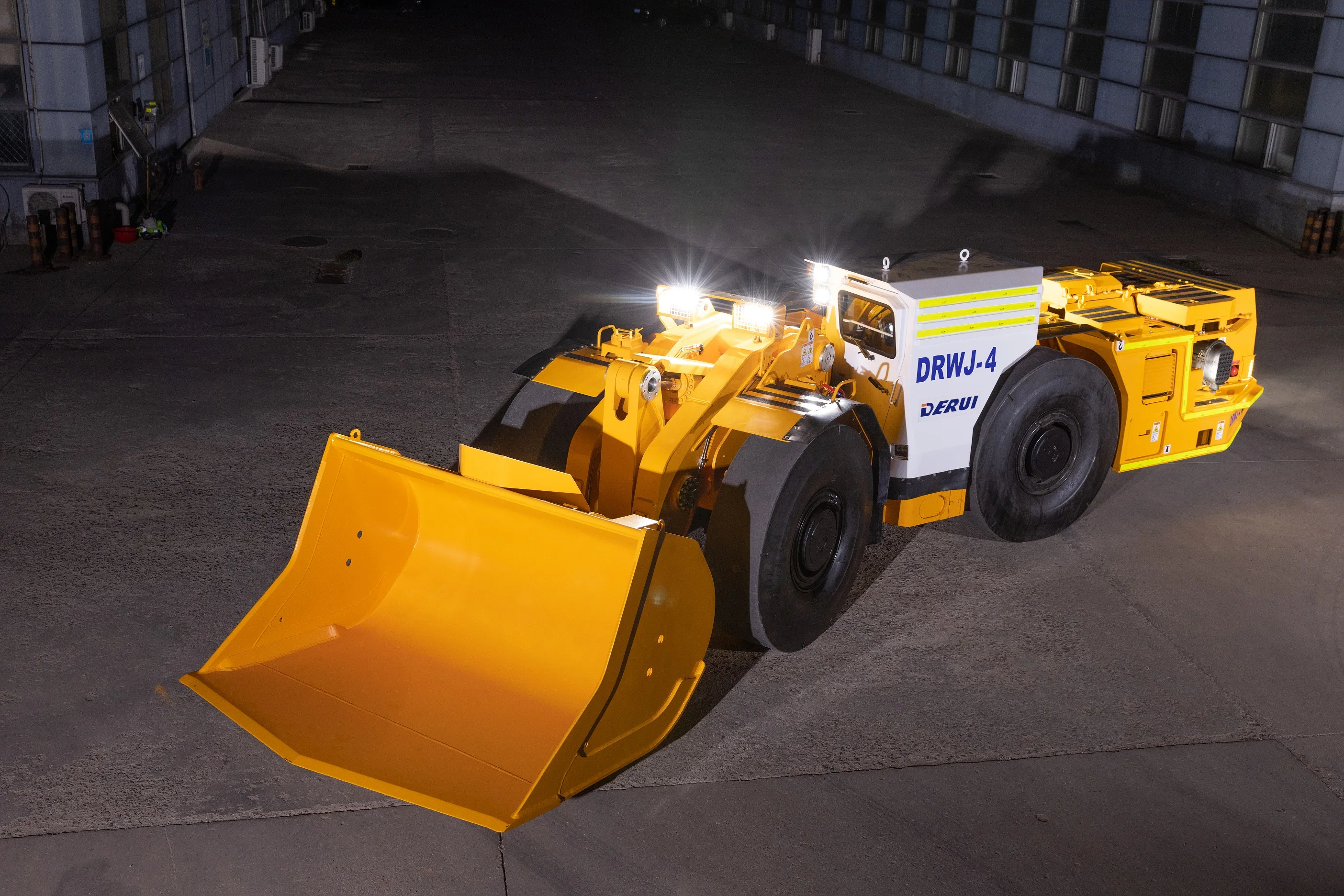 China New High Configuration Underground Mining L.H.D Loader DRWJ-4 (4CBN Bucket Volume& 10Ton Capacity)