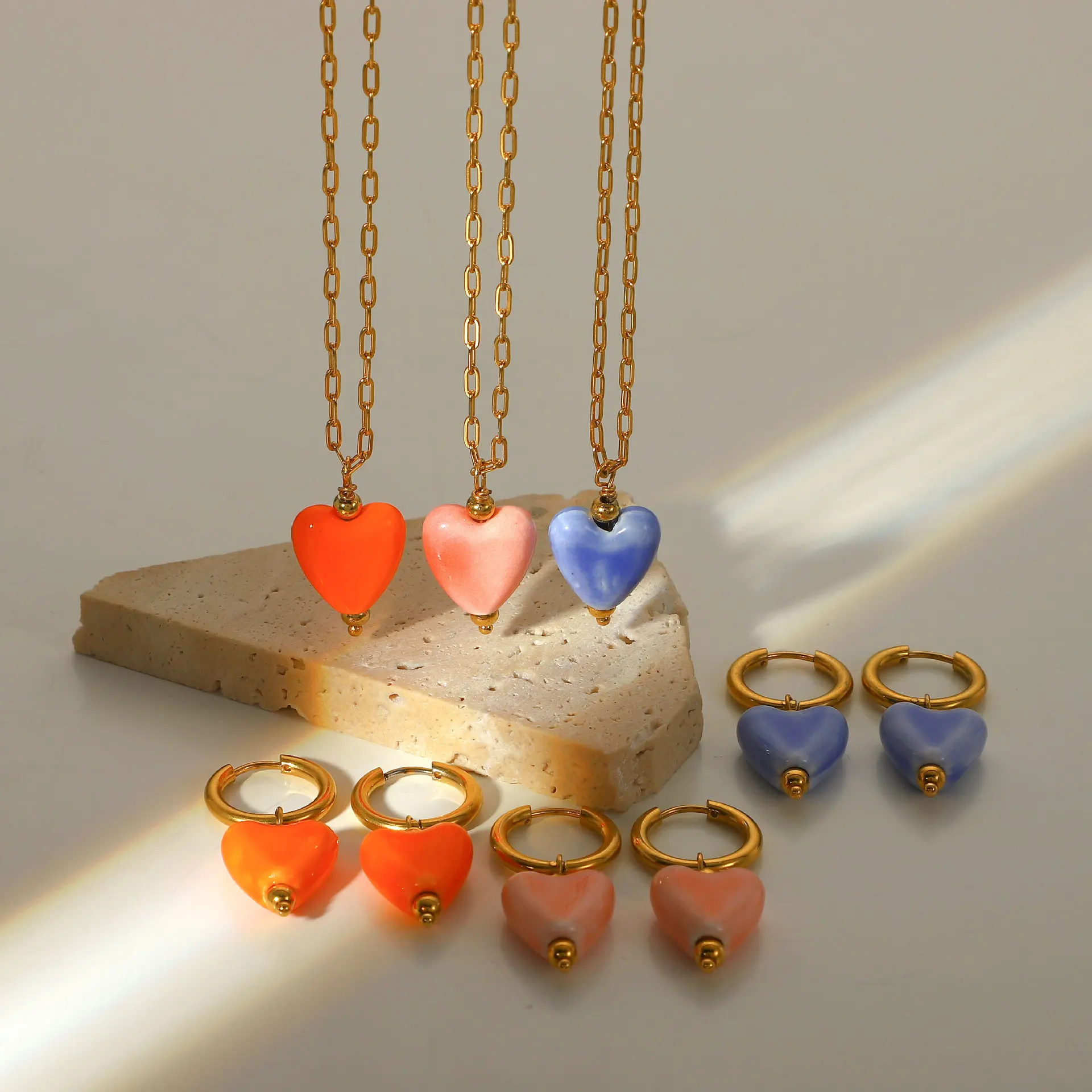 Fashion Heart Pendant Necklace Cross Chain 18K Gold Stainless Steel Earrings Ceramic Heart Earrings For Women