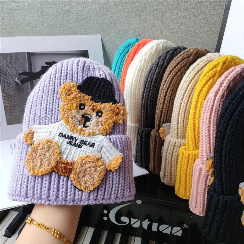 Wholesale Acrylic Beanie Cute Bear Applique Thick Knit Winter Beanie Women Hat for Winter