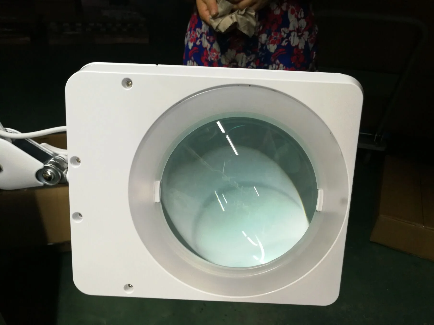 Factory customized logo beauty equipment magnifying lamp with stand