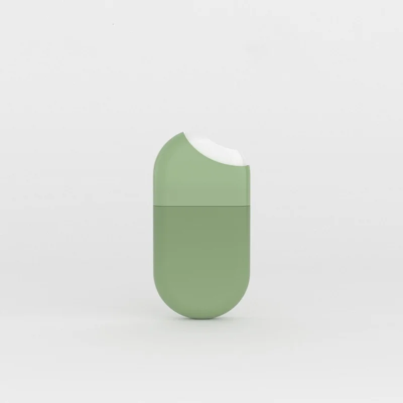 Free Sample 10ml 15ml 20ml Credit card Square refillable pump spray bottle For hand sanitizer perfume alcohol