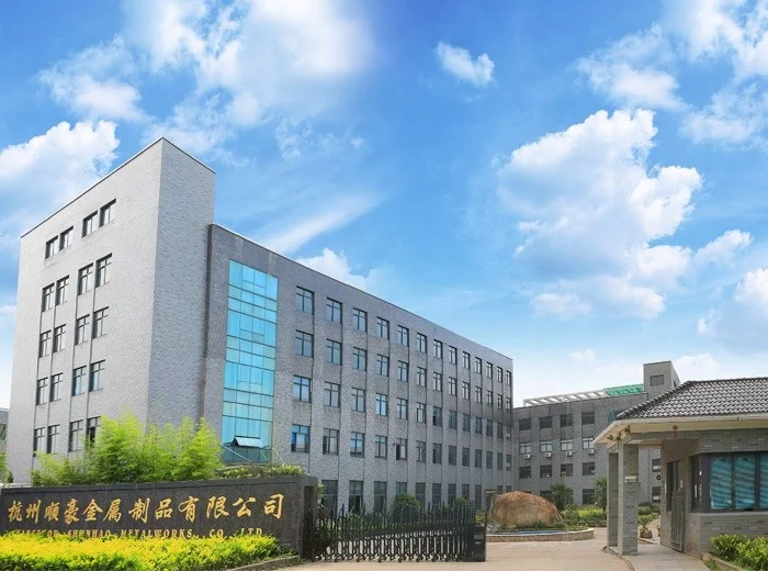 Magnetic Assisted Electric contacters for pressure gauge