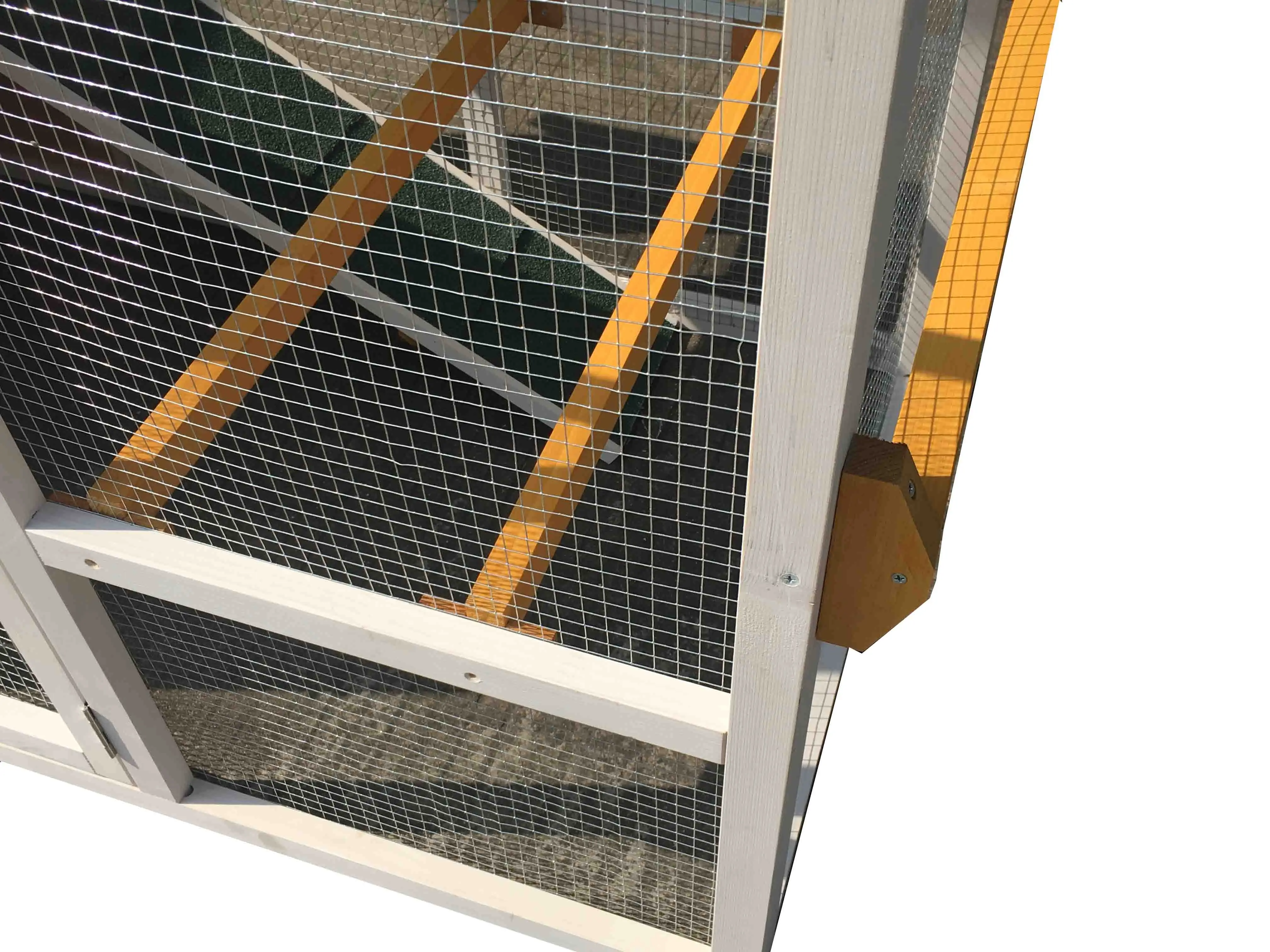 top sell Lock Industrial Wire Netting Cage Layer Removable Tray & Ramp Poultry Chicken Coop with Outdoor Ventilation Door