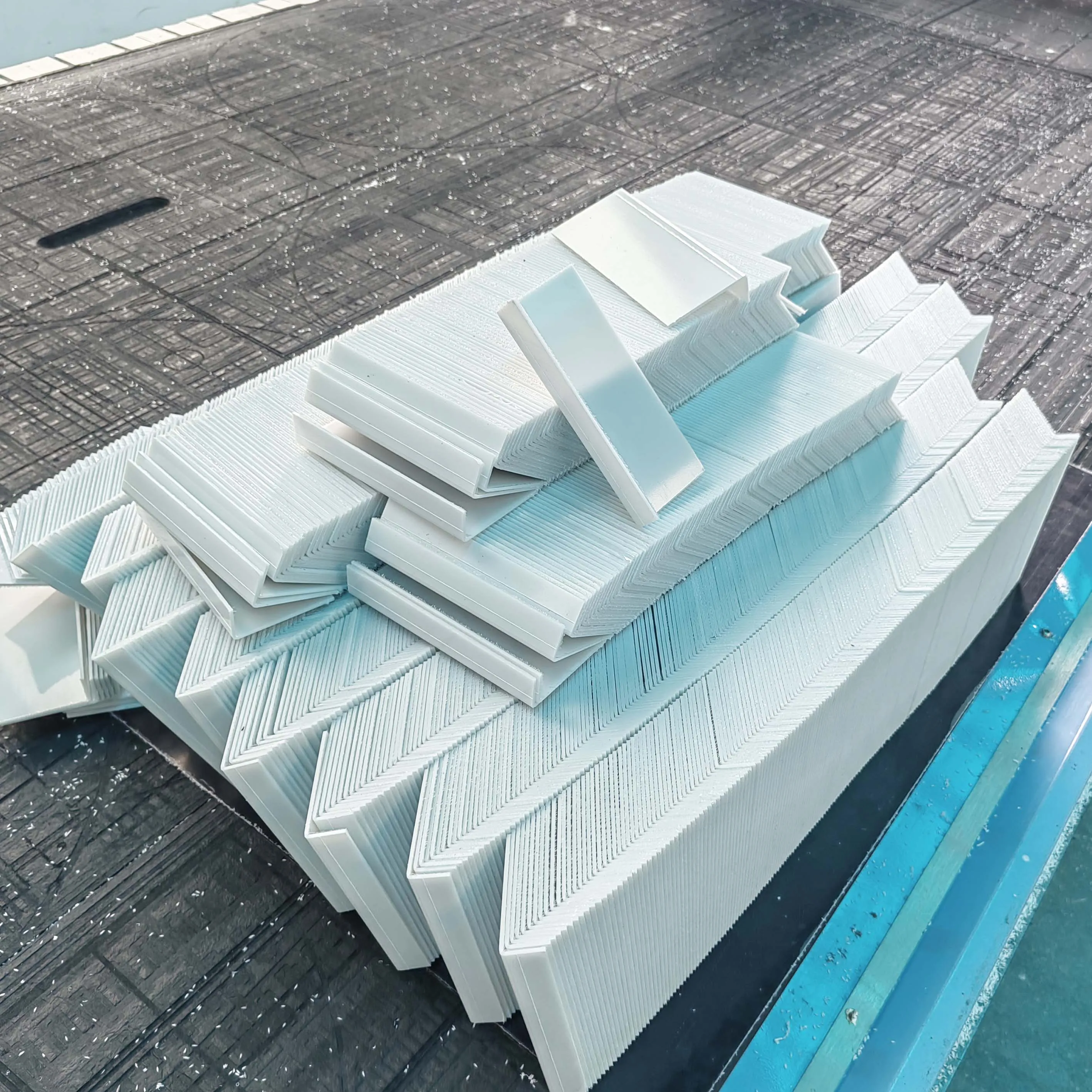 PC sheet processing polycarbonate sheet plastic sheet bending protective cover transparent box