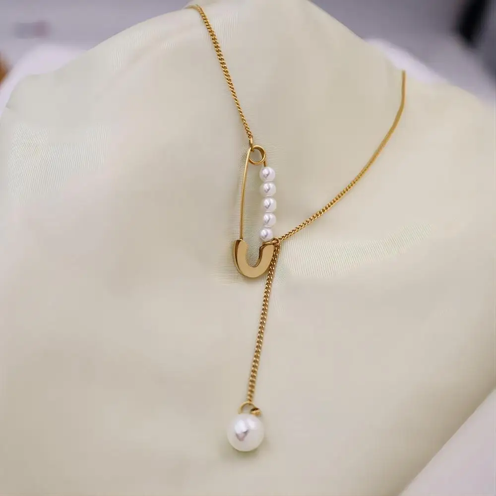 Inspired by creative design Instagram French style sweater chain paper clip design tassel pearl necklace for women