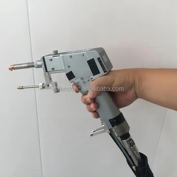 Handheld Laser Welder Automatic Wire Feeder 1500w 2000w Bracket Welding 3 In 1 Cutting Descale Laser Welding Machine