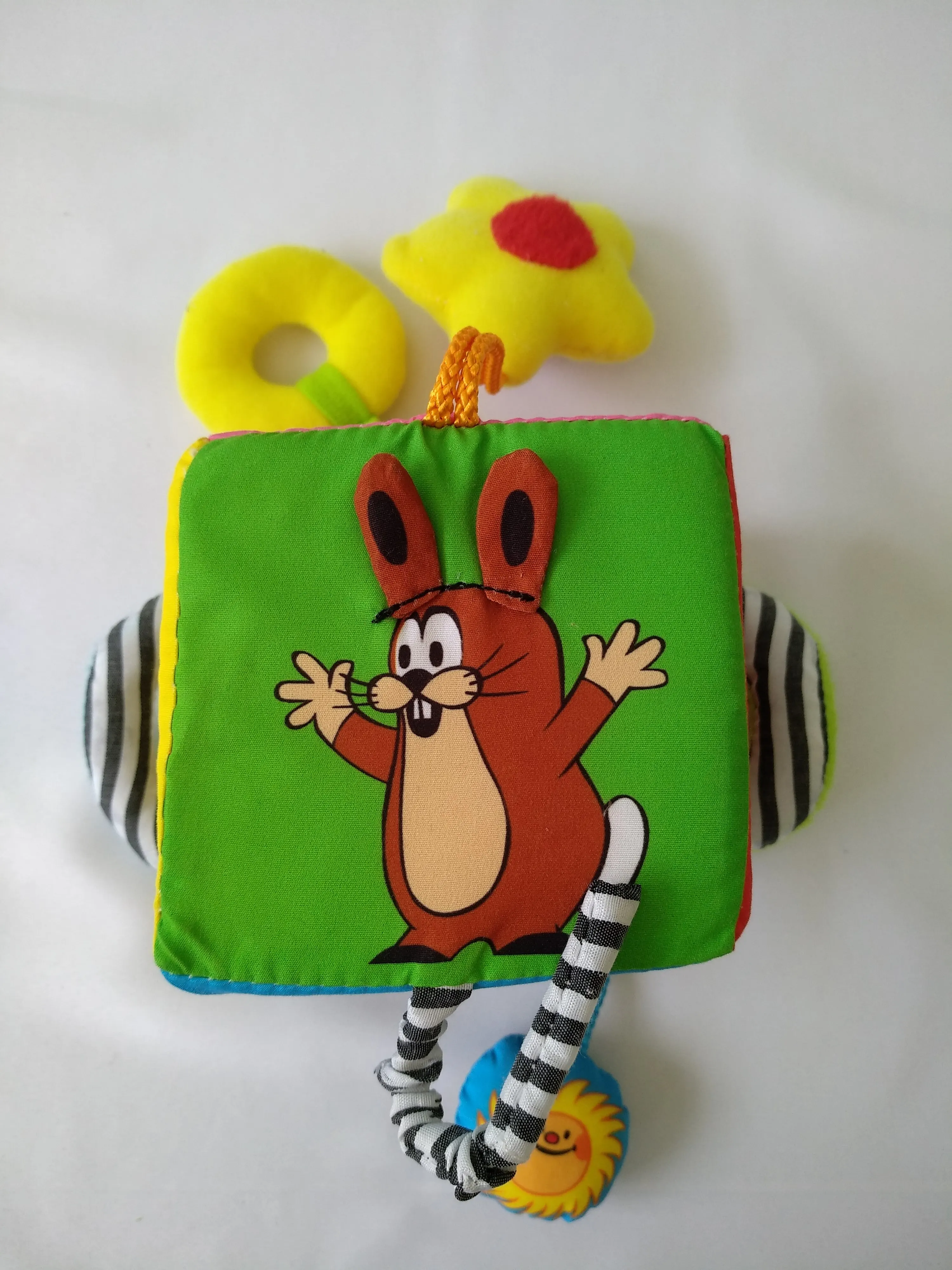 Baby Hanging Cartoon Figure Plush Block rattle Cube Hand Toy Square Baby Rattle