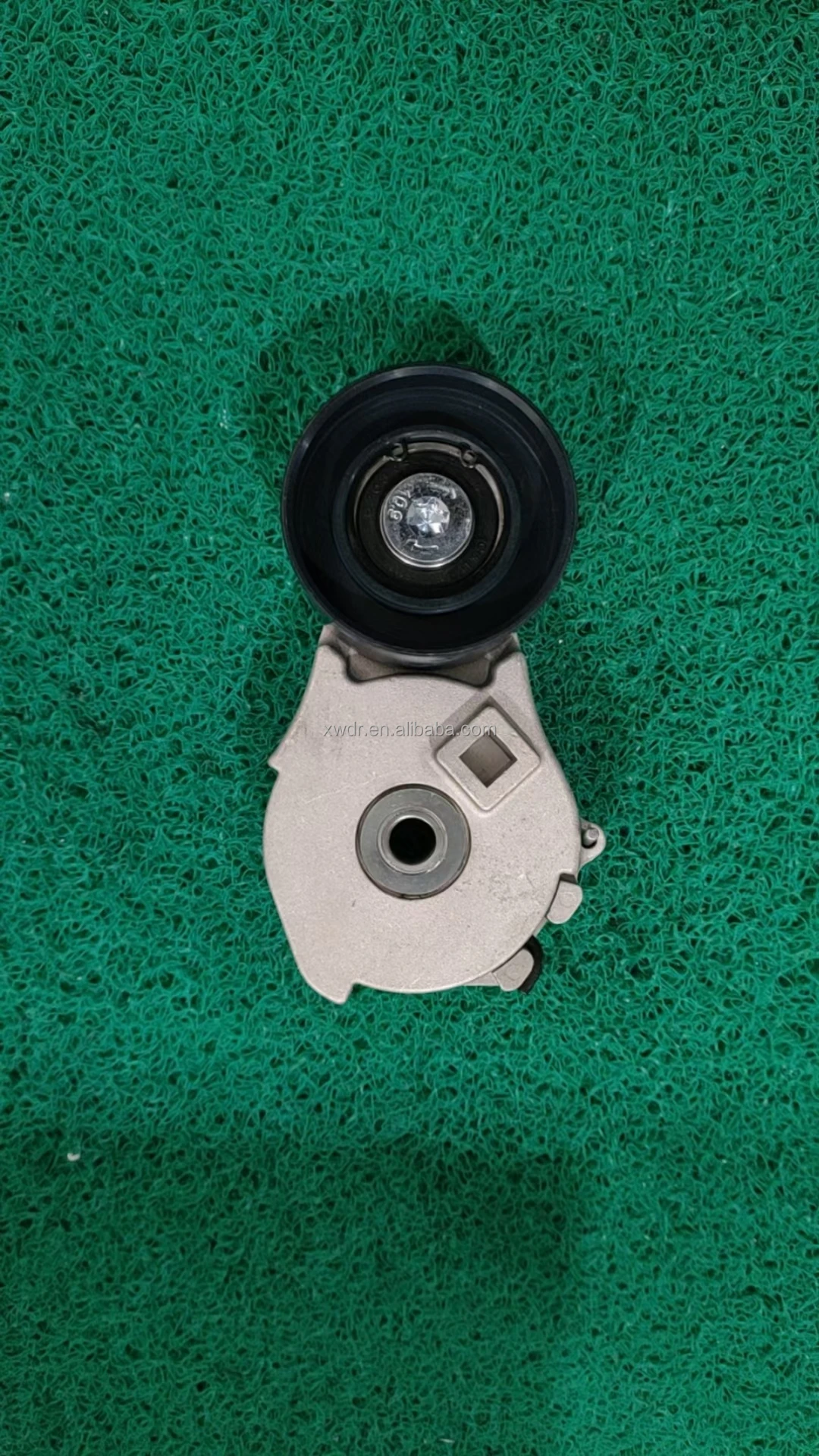 Excavator Spare Parts PC200-8 6D107 Engine Metal Tensioner Pulley