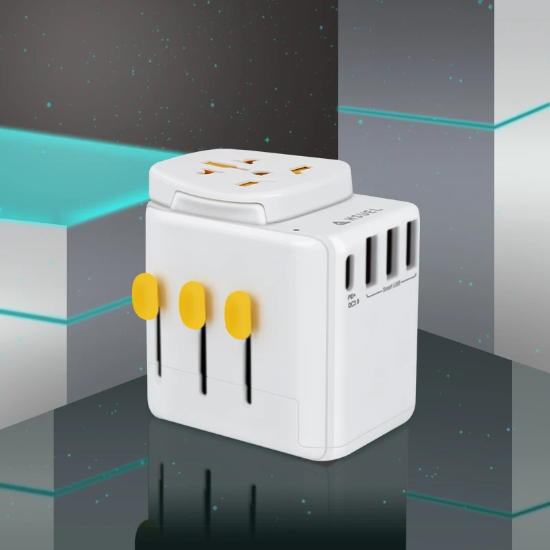 White 30W Earthed Universal Travel Adaptor with 18W QC&PD 3.0 Type C,3USB ports