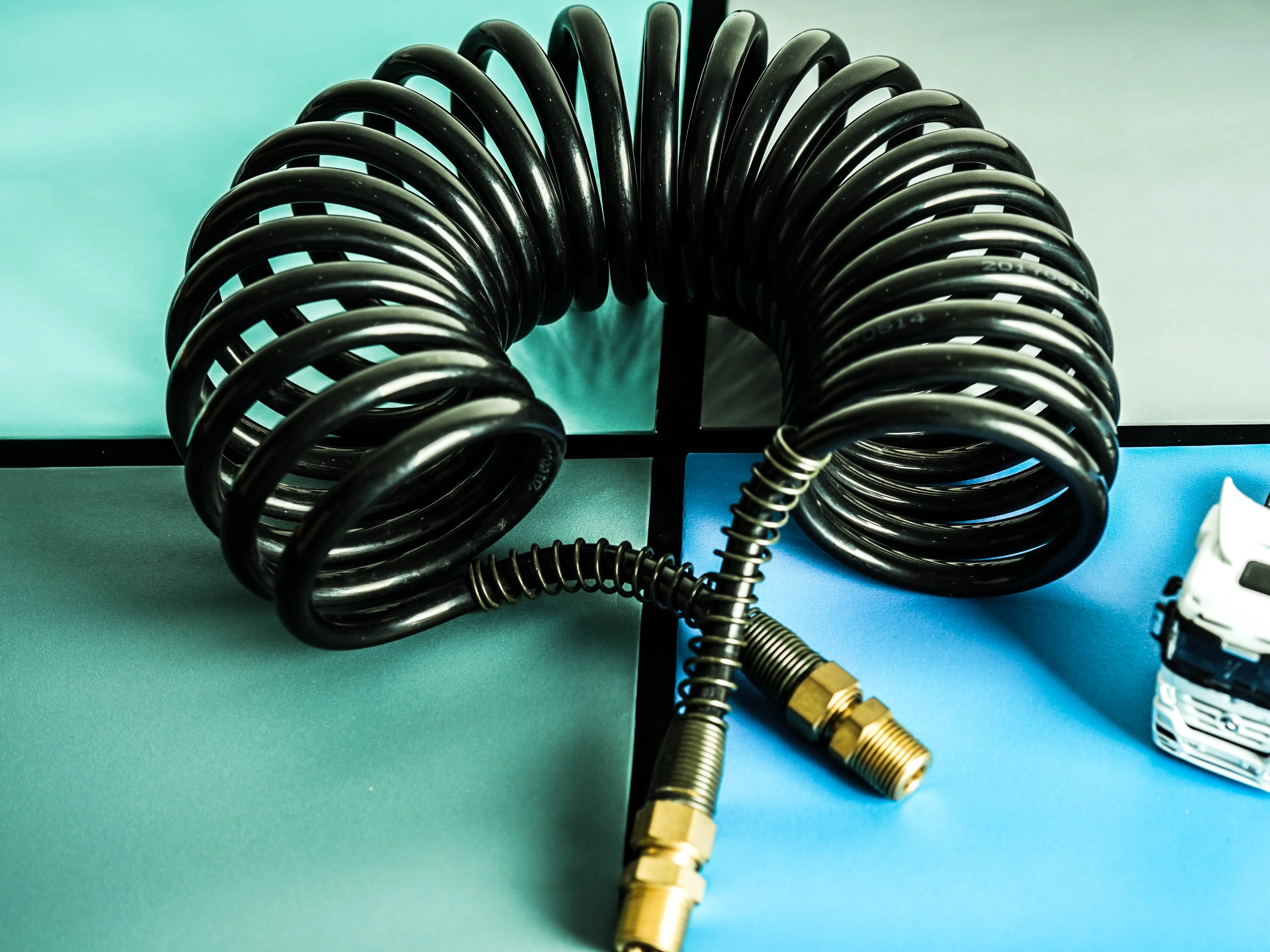 
6.5m Pneumatic Coiled Hose, Good Quality Air Coil for Trailer Brake System, PU Tube for Car Washer accessories 