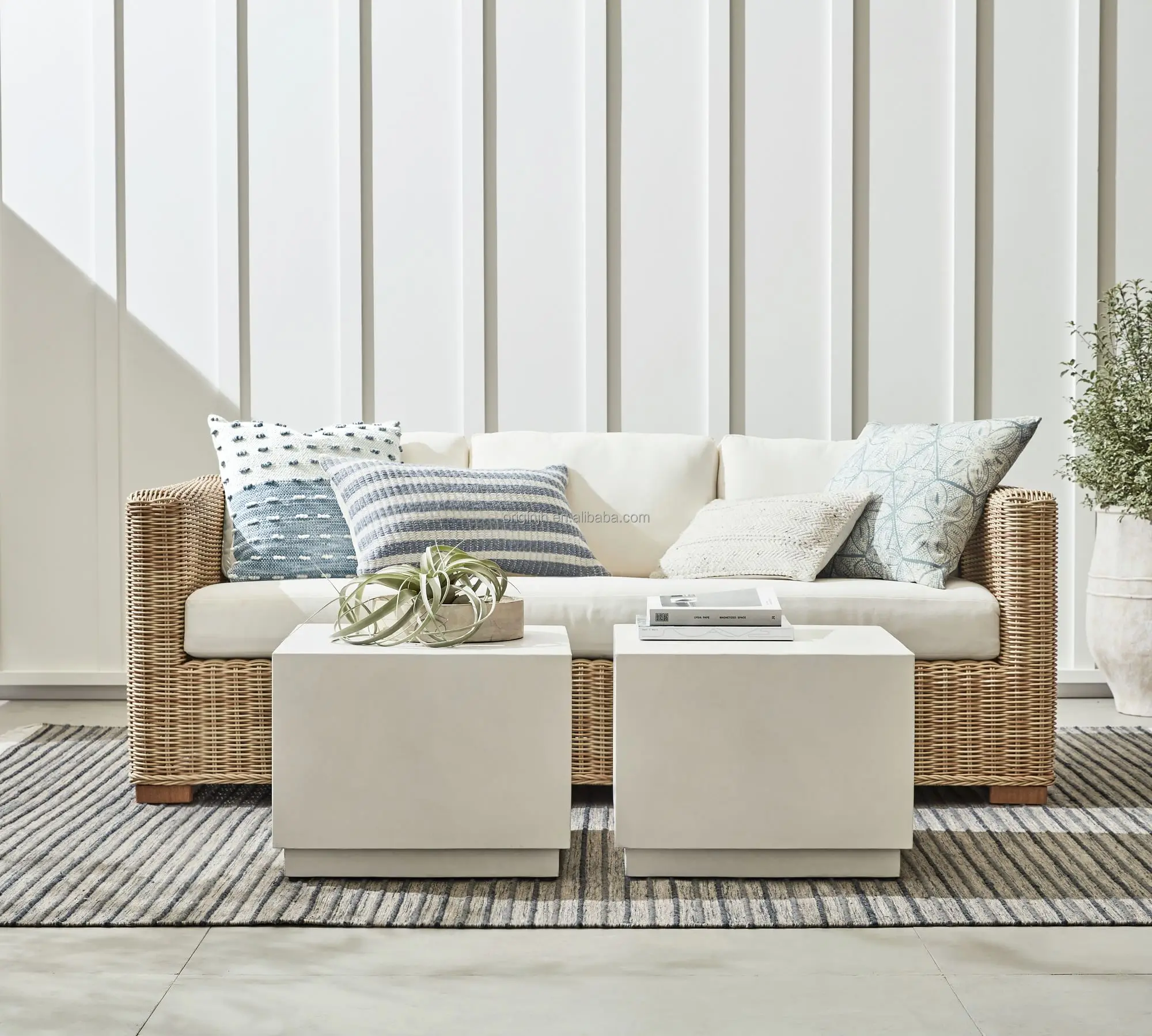 Cube lounge set garden rattan furniture with cushion outdoor round sofa