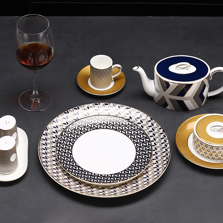 Porcelaine Plates Sets Dinnerware Luxury Gold Rim Charger Plates New Design Plates Sets Dinnerware Luxury Tableware