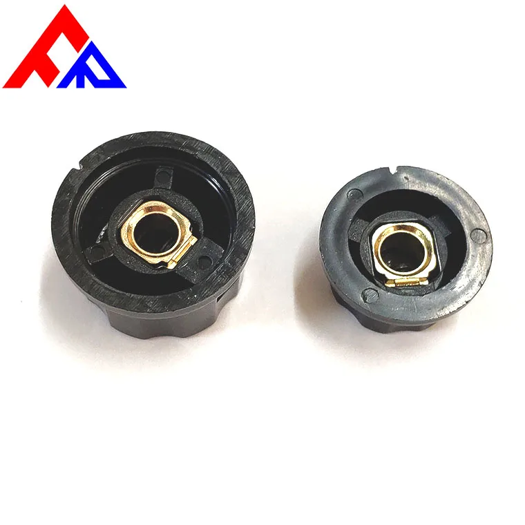 Большая рифленая черная поворотная ручка в стиле босса с серебряным верхом