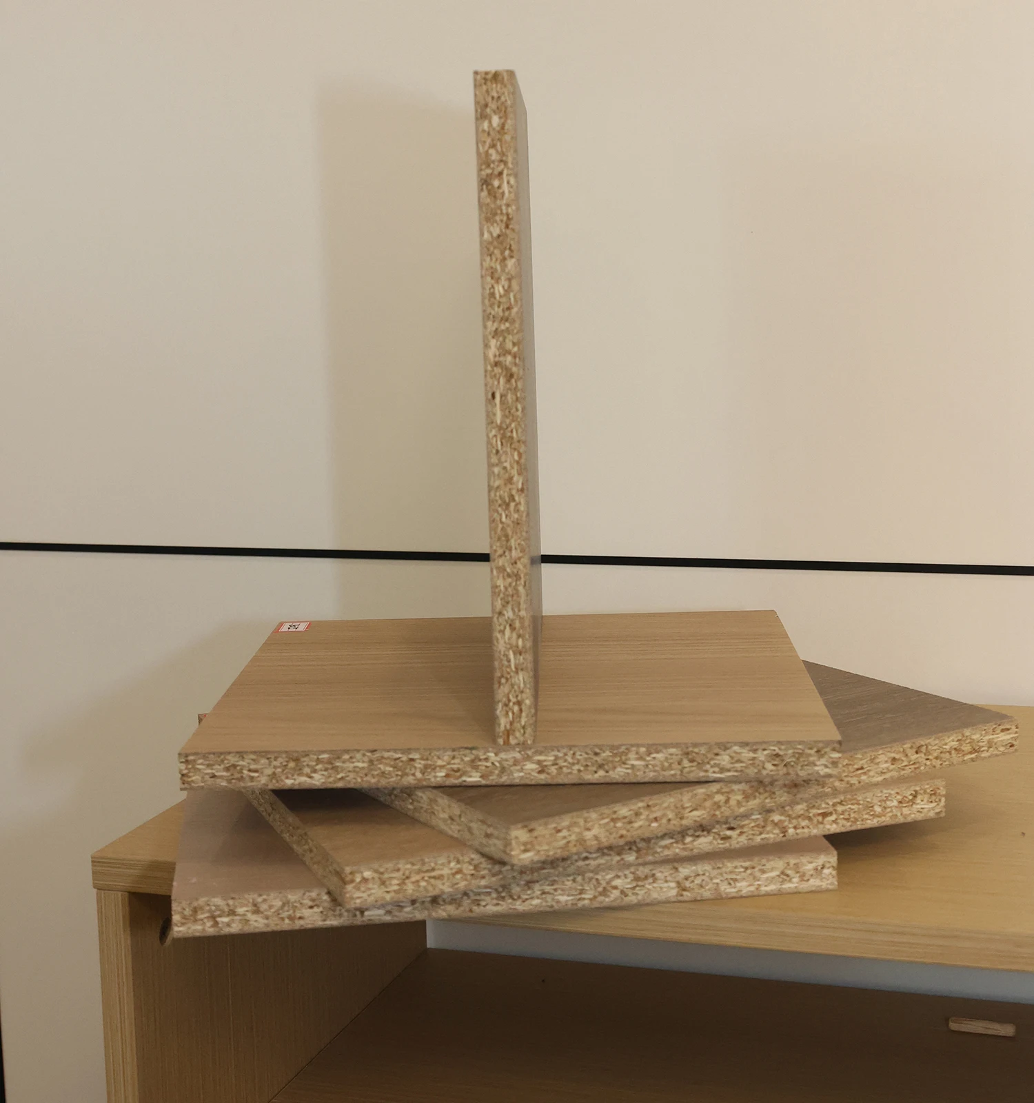 Cheapest Simple Deisng Waterproof Melamine Hpl Laminated E0 E1 E2 Glue Heat Resistant Particle Board