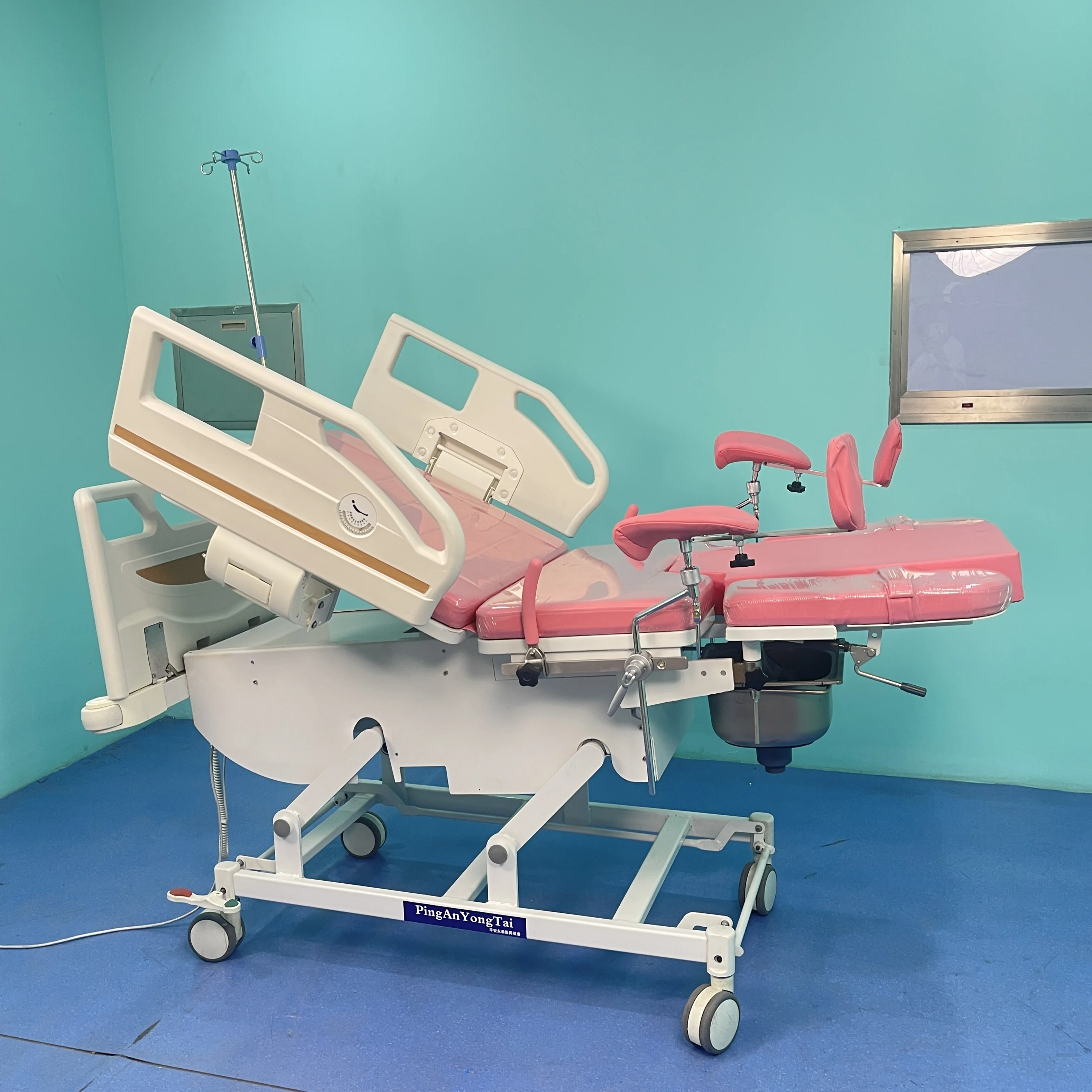 Obstetrics and gynecology operating table, delivery bed, medical equipment and integrated operation bed