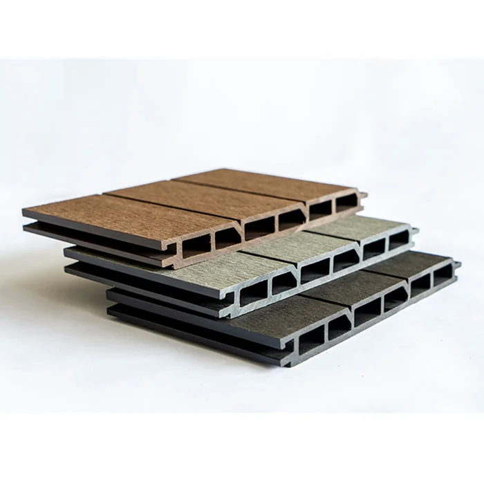 High Quality Outdoor WPC Composite Decking Board Crack-resistant Garden Fence