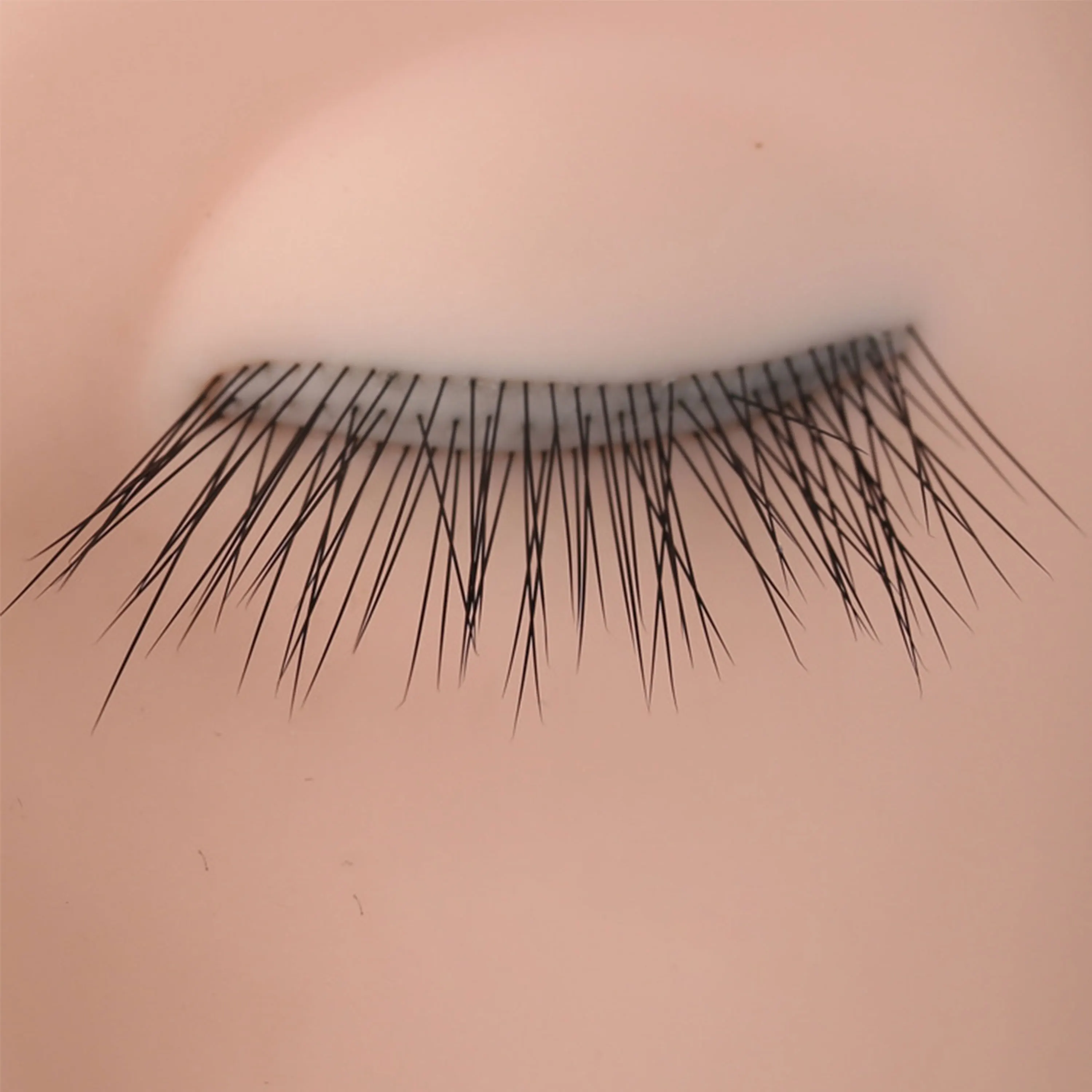 Wholesale  mannequin head realistic self lash extension training mannequin head with 3 layer eyelash for practice