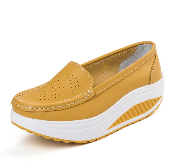 New design anti-slip female platform loafer shoes hospital laboratory comfortable air cushion nurses rocking shoes for women