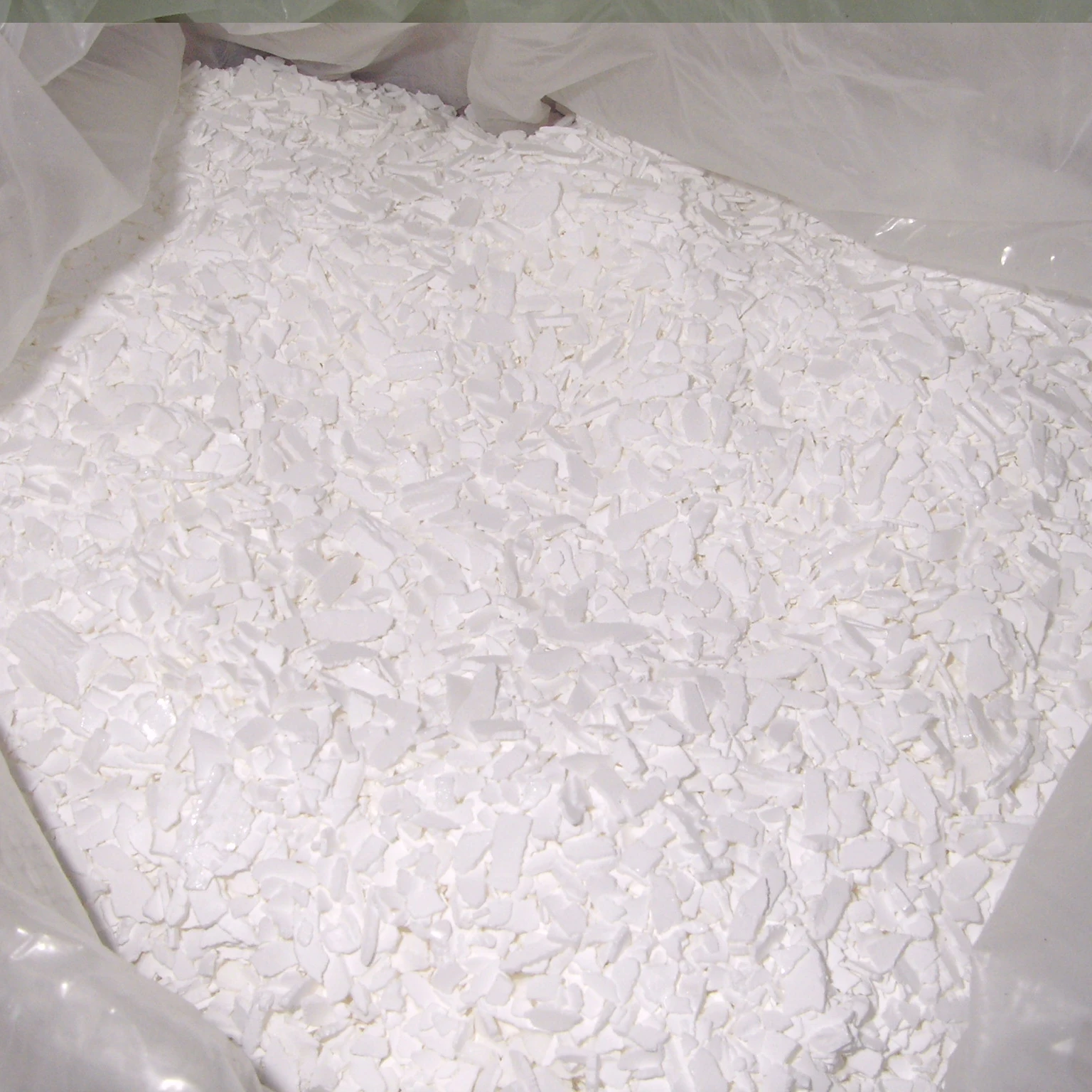 
original manufacturer calcium chloride molecular formula cacl2 flakes 77%74% 