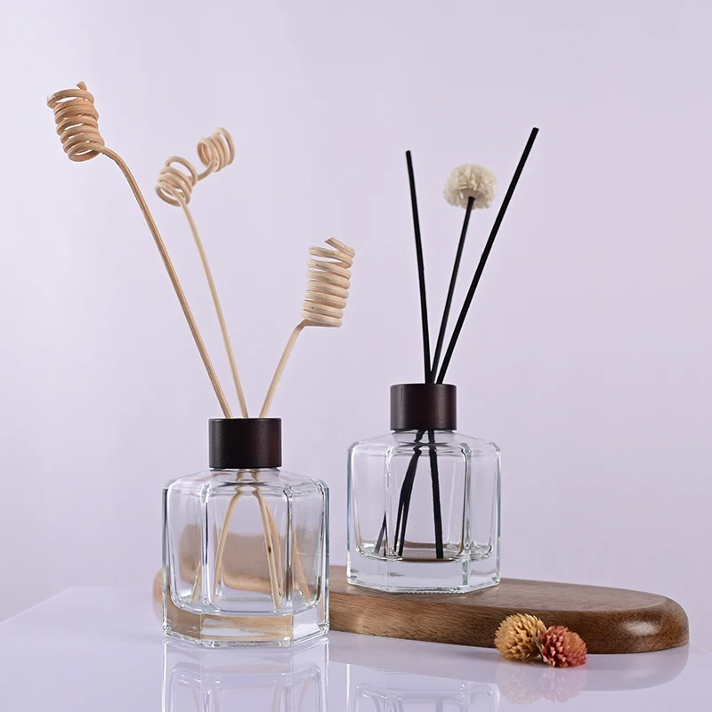 Refillable Aroma Oil Bottle Reed Diffuser Sticks Air Freshener Perfume Glass Bottle With Wooden Cap