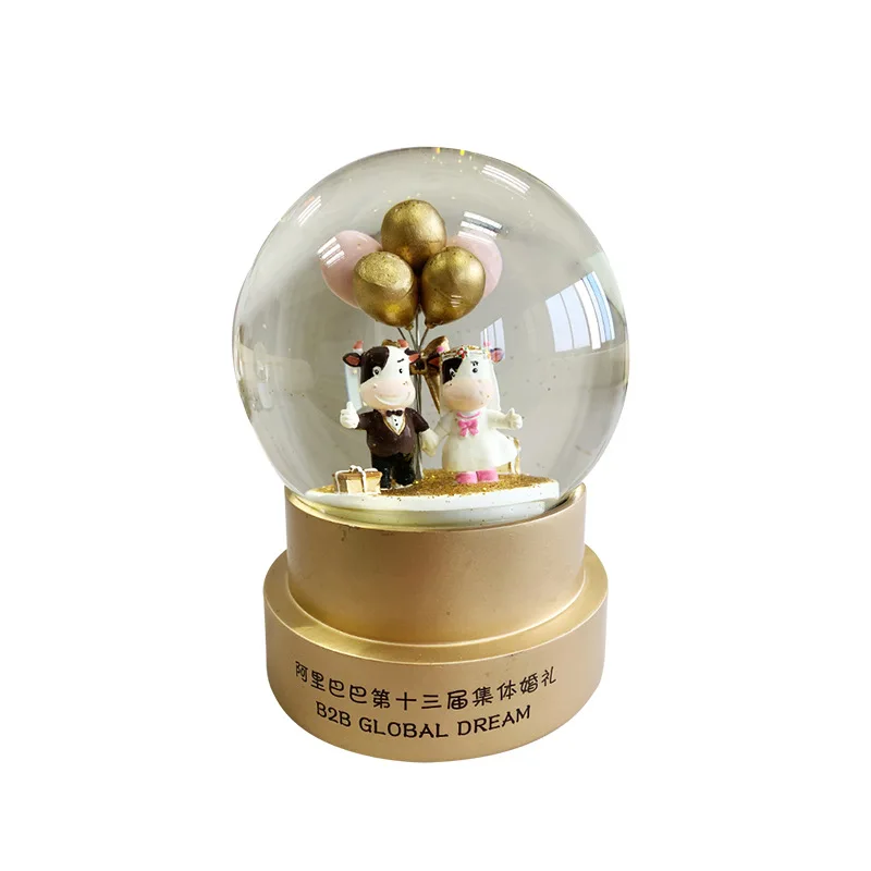 Manufacturers wholesale Christmas crystal ball music box music box resin artifact decoration Christmas gifts