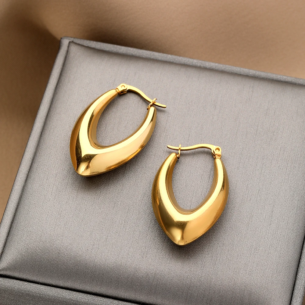 Non Tarnish 18k Pvd Gold Stainless Steel Chunky Screw C Huggies Hoop Earrings Women Hollow Bamboo Earrings For Jewelry Gift