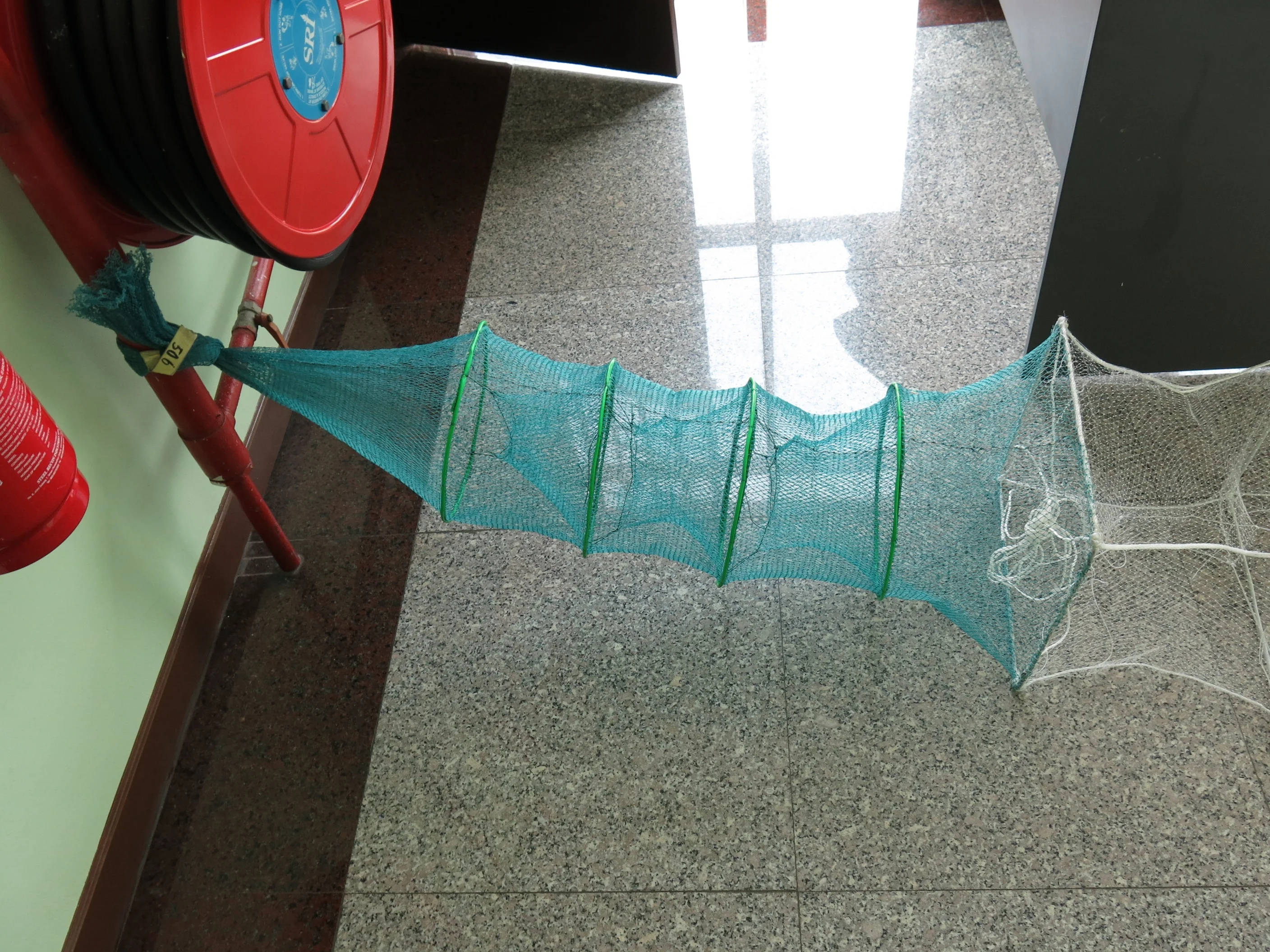 Long Fish Cage Cap Dua Ikan 506, Dragon Cage For All Kind Of Fish 30cm*40cm*28Holes (Bubu Naga, Bento Naga, Bito Naga)