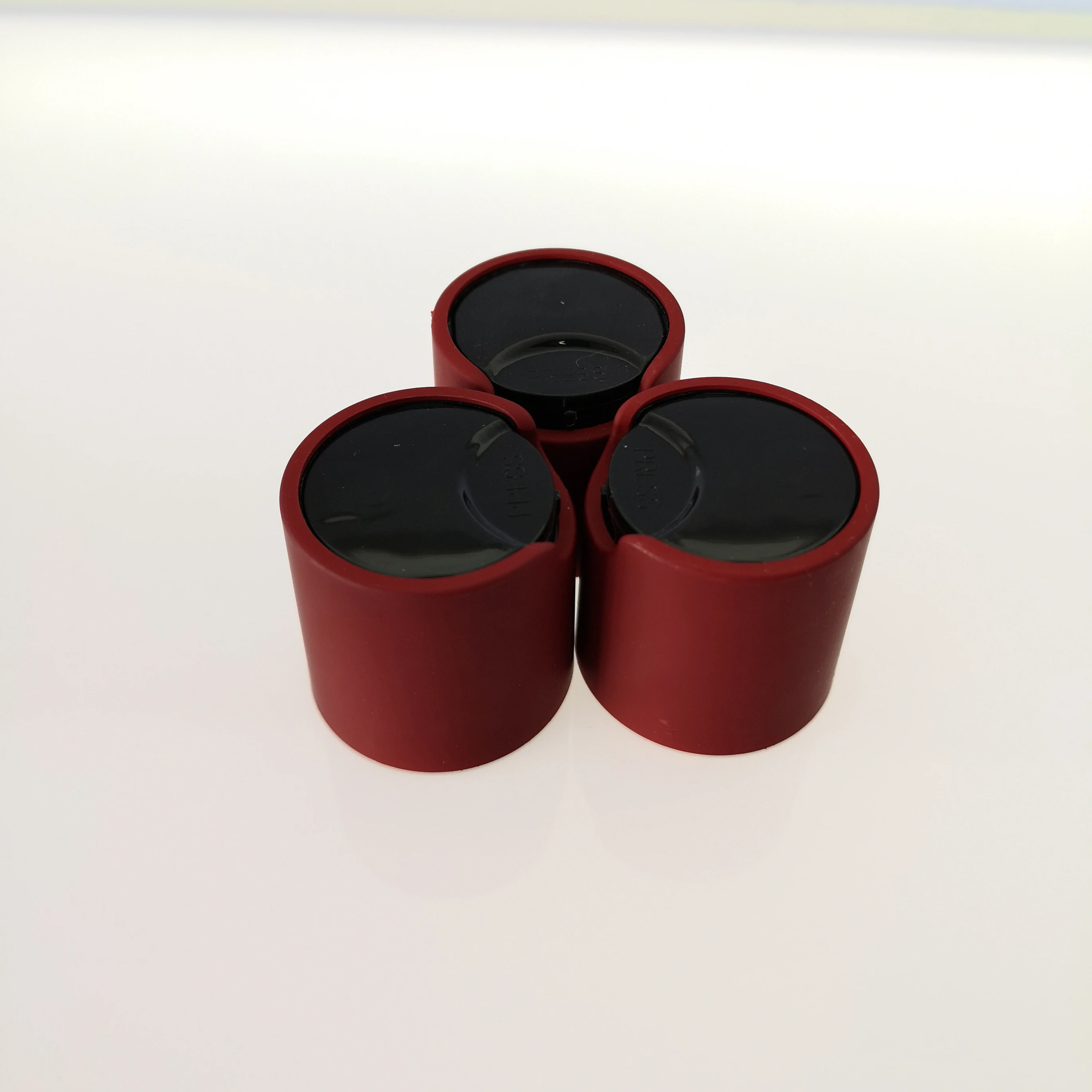 Outshel Disc Top Cap Type Abs Soft Touch Plastic High Quality New Factory Direct Wholesale and Customized Bottles Screw Down