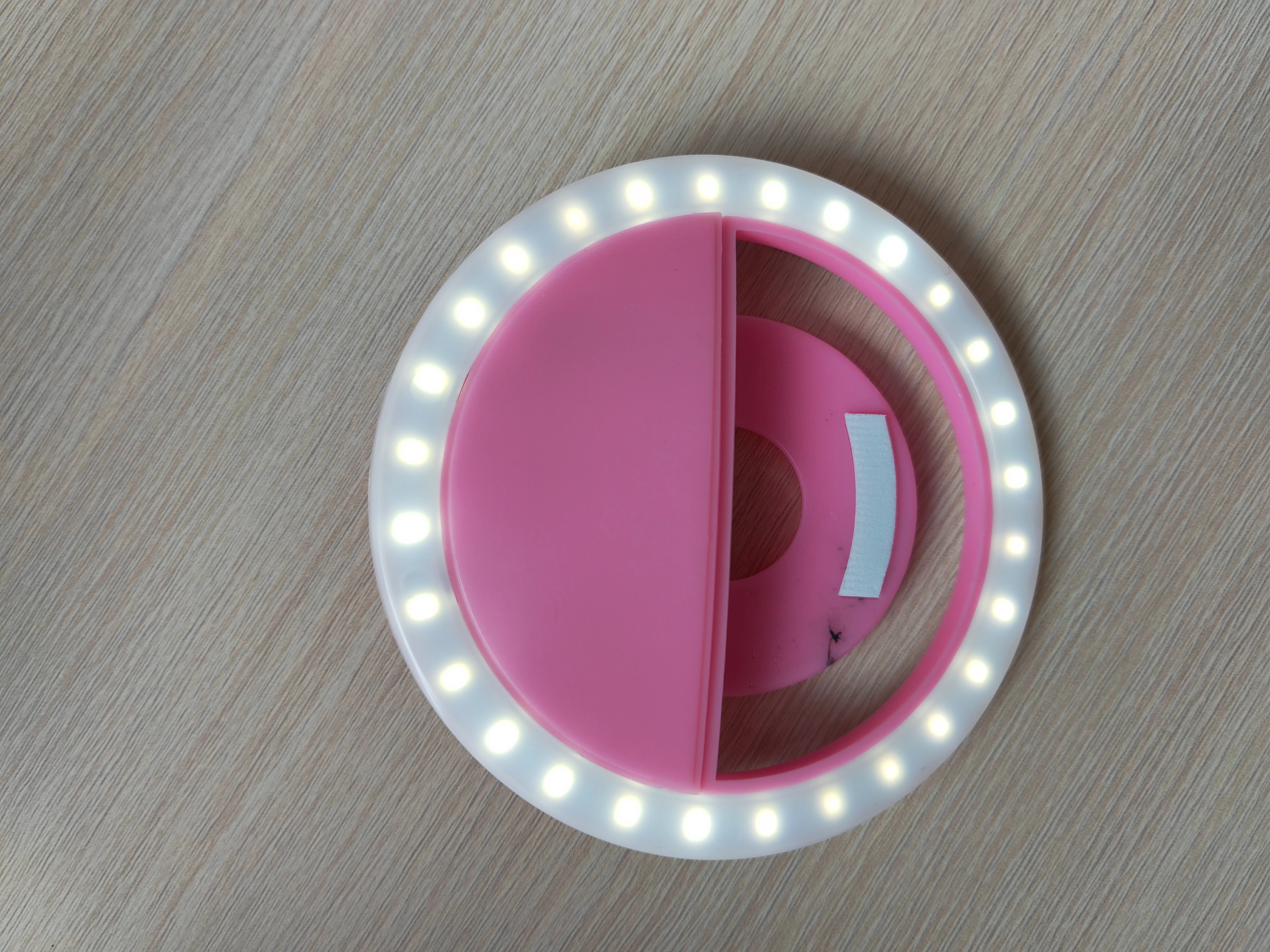 kelly USB Rechargeable A200 Phone Ring Light 36 LED Clip-On Selfie Fill-in Light IP65 Plastic Body Portable AC Power Supply