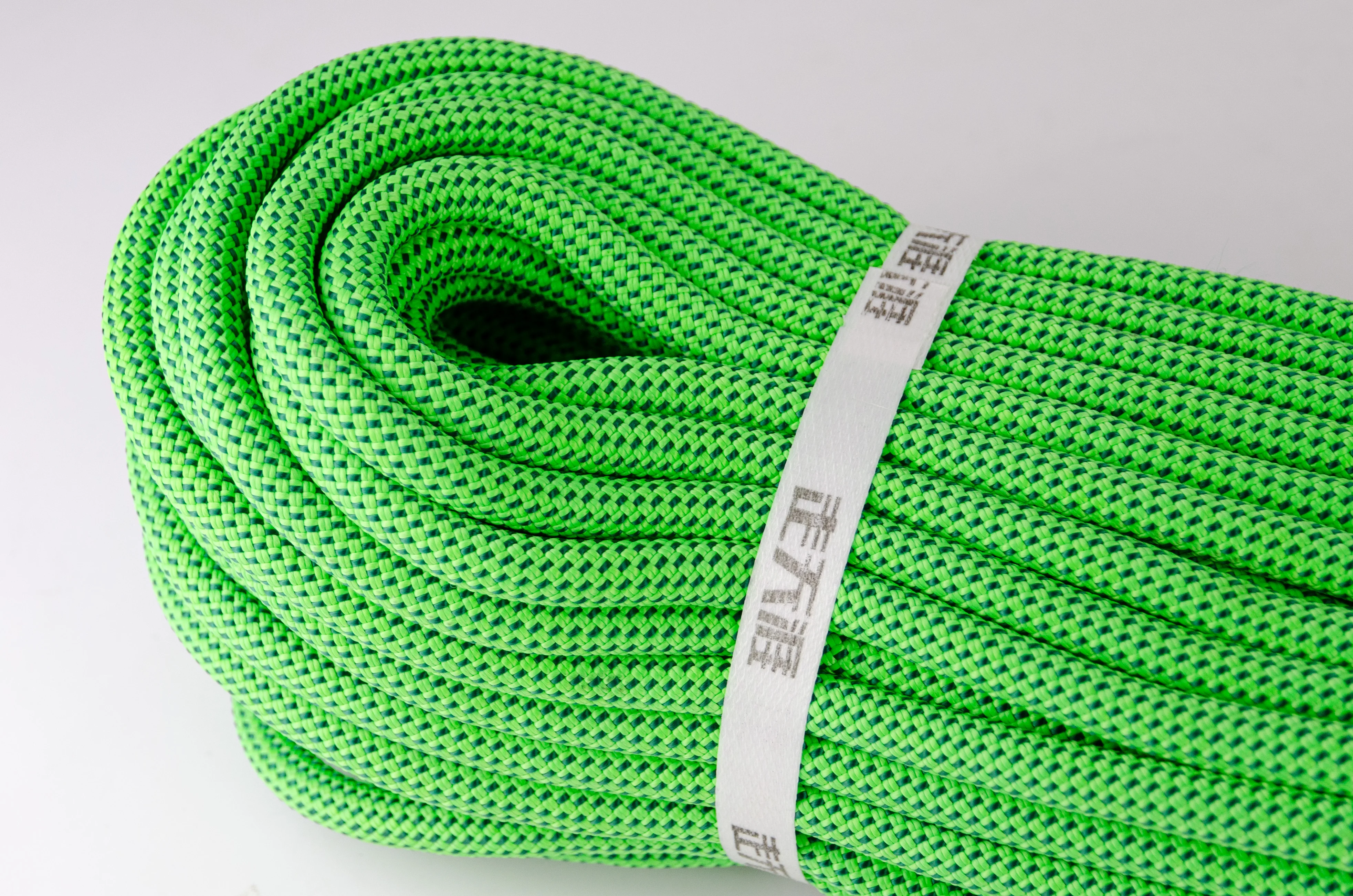 Wholesale Climbing Rope Supplier EN892 nylon Dynamic climbing rope 9.8mm Dynamic Rope