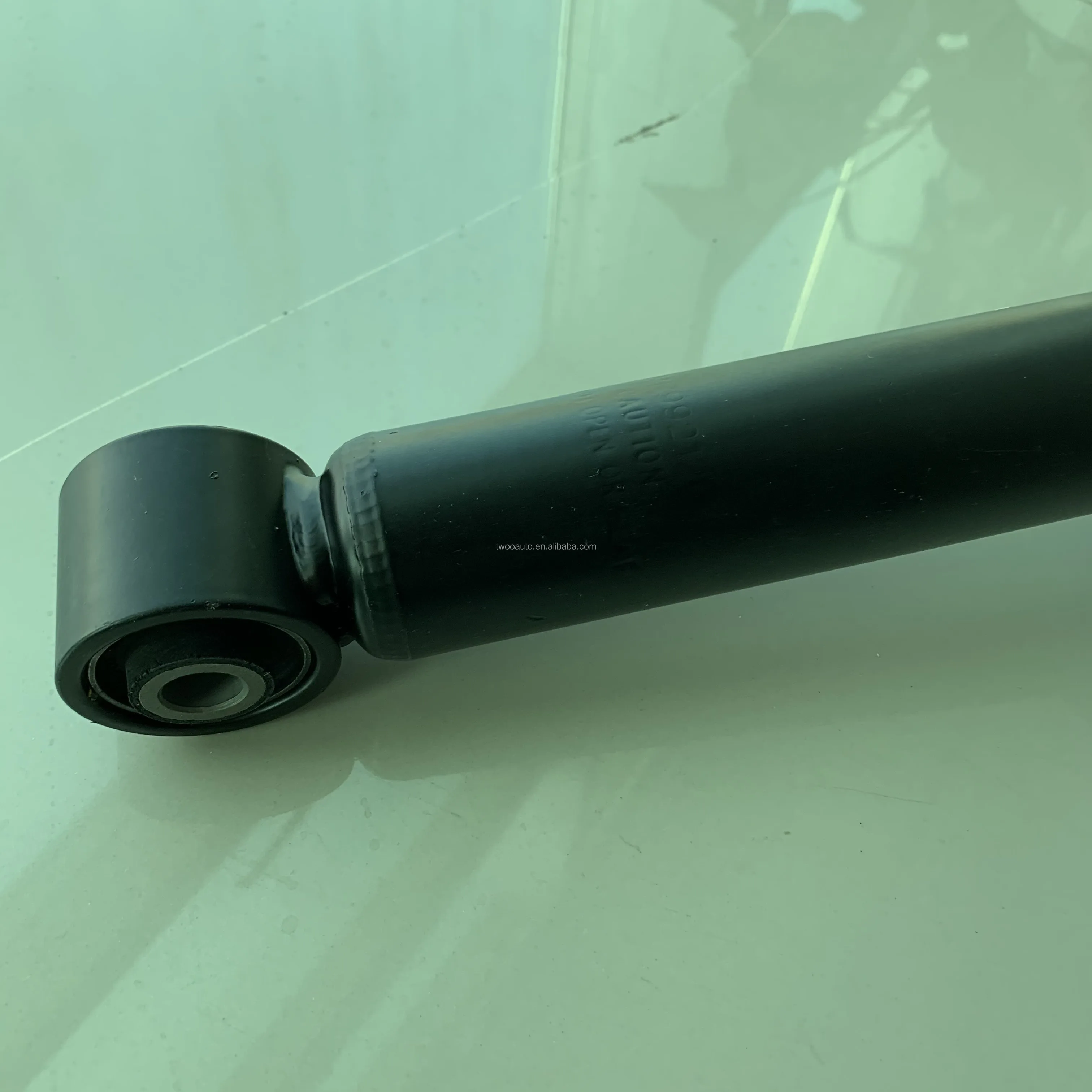 Original New truck shock absorber parts for NISSAN UD 95245-Z0002 truck parts accessories