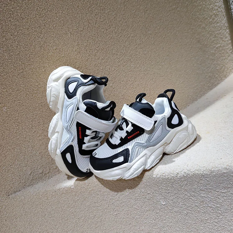 Boys and girls shoes spring 2021 new fashion breathable sports net shoes big kids soft-soled comfortable sports shoes