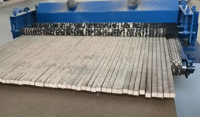 CNC Wood cutting saw Automatic Computer Cnc 300-1300mm  wood board cutting saw wood cutting chain saw