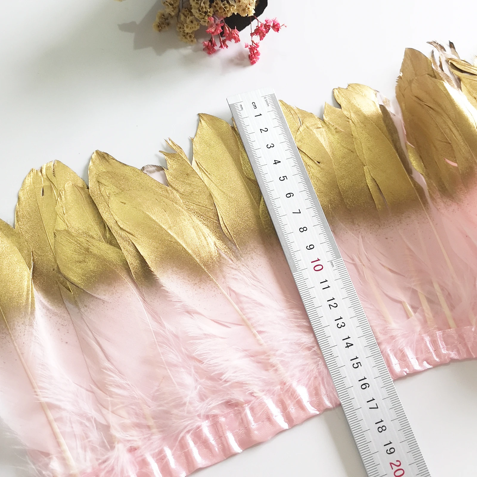 Wholesale High Quality Multi Colour Turkey Feather Cloth Edge White Pink Glod Mix Turkey Feather Trim Fringe For Dress Decor