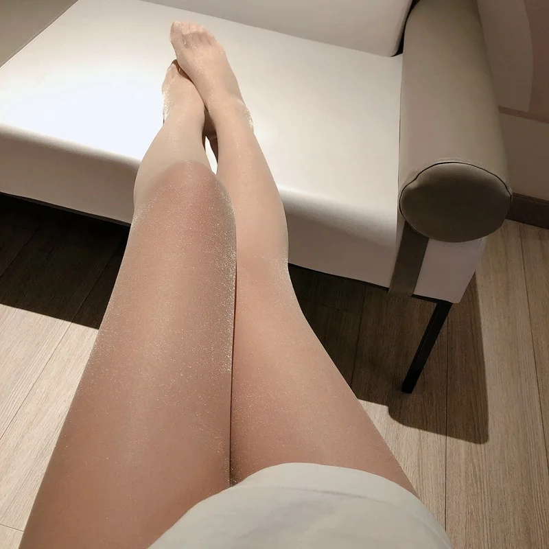 0D line crotch pearl pantyhose invisible seamless T crotch flash pantyhose gloss pantyhose silver silk socks