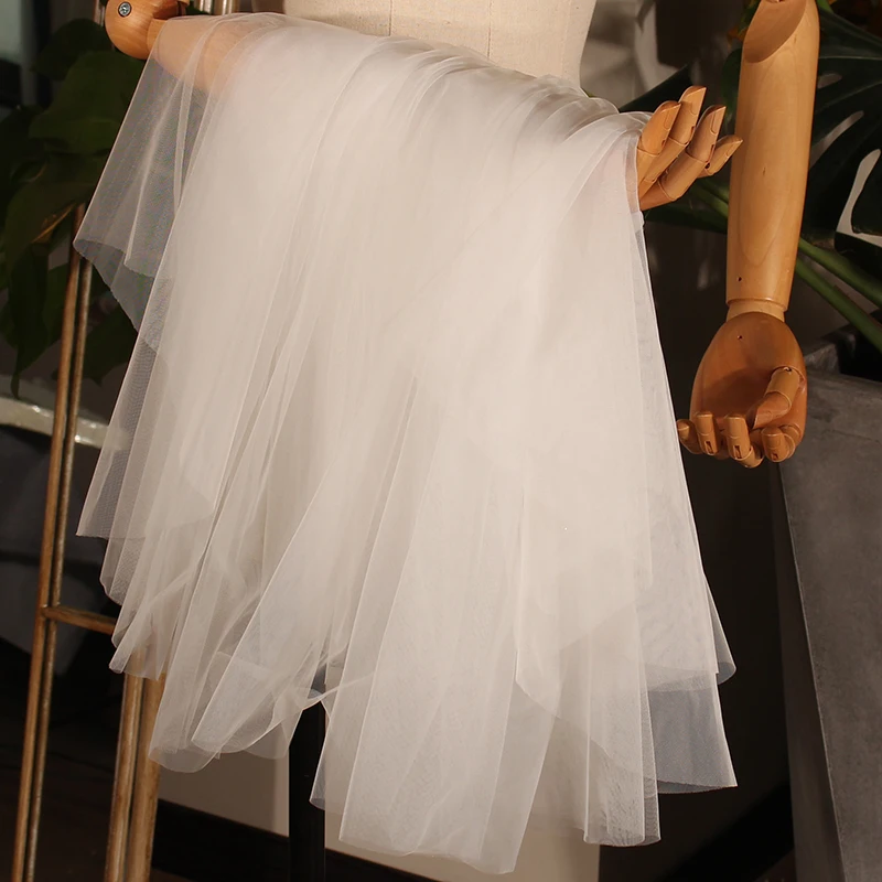 Simple Elegent Bright Wedding Veils Accessories White Bridal Tulle Four-Layers Bridal Veils with Comb