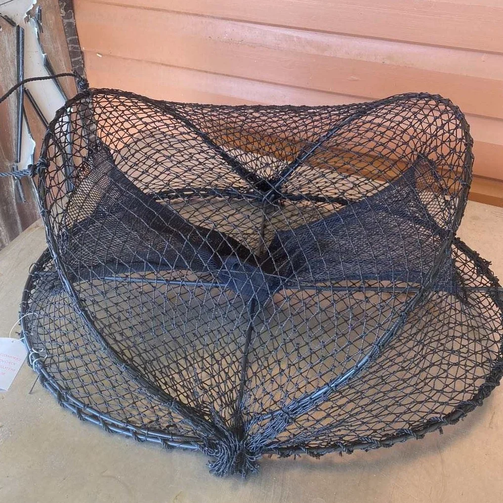 Multi-color metal skeleton durable spring cage  poisson user popular fish cage for fish farming opera house net trap