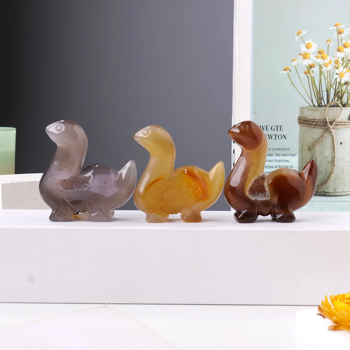 Wholesale Natural crystal stone healing carvings Druzy agete dinosaur ornament crystal crafts