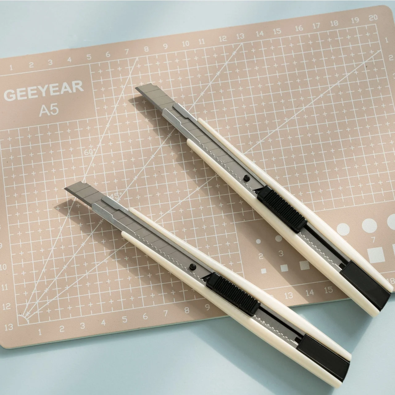 DeDING Hot Sale Mini Pocket Paper Cutting Knife High Quality Automatic retractable Utility Knife