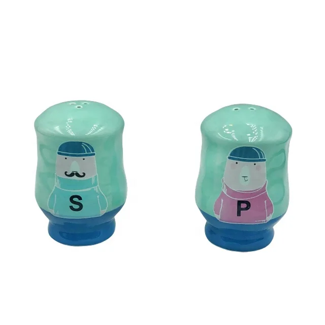 Hot sale elegant green ceramic salt and pepper shaker for kitchen accessories