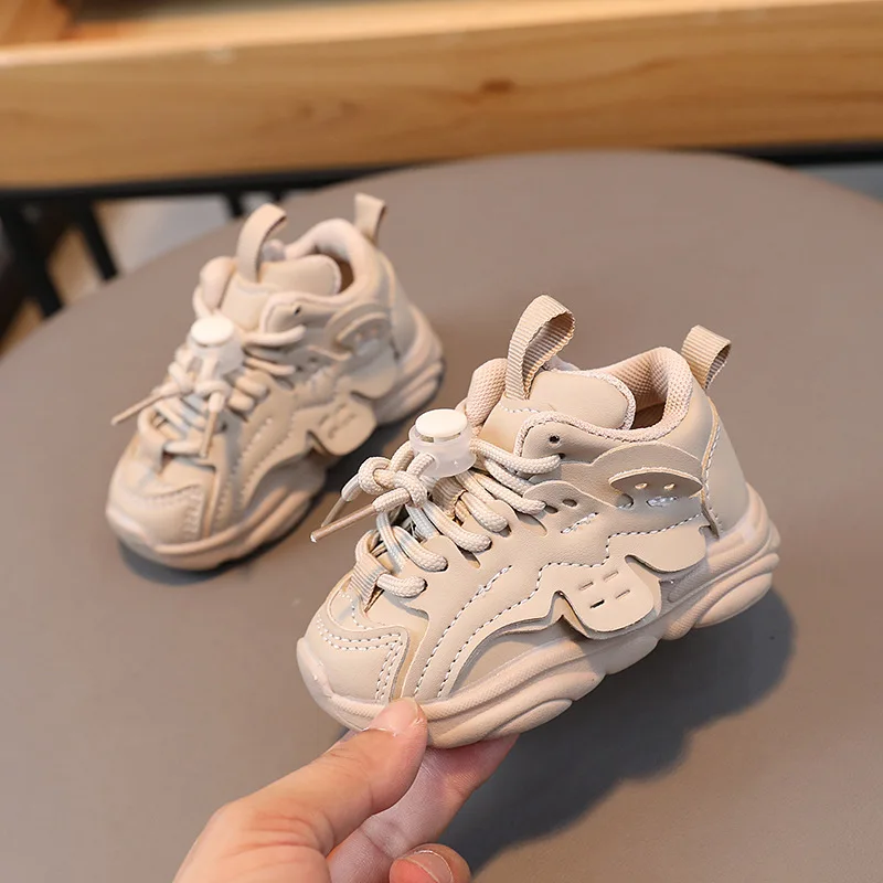 Spring and autumn baby toddler shoes 1 to 2-3 years old children sports shoes non-slip soft sole daddy shoes breathable