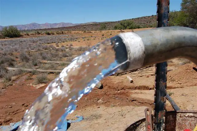 Factory direct solar dc pump solar water submersible pumps 24v 2hp solar water power pump for farm