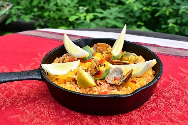 Морепродукты с приправой и маслом морепродуктов со вкусом