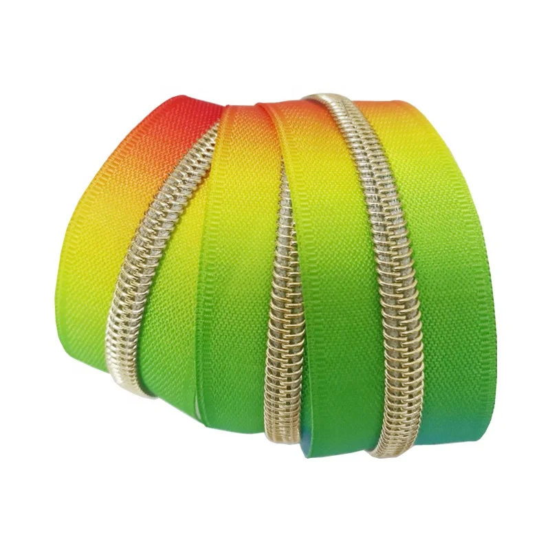 #5  printed rainbow tape zipper  long chain roll zippers manufacturer