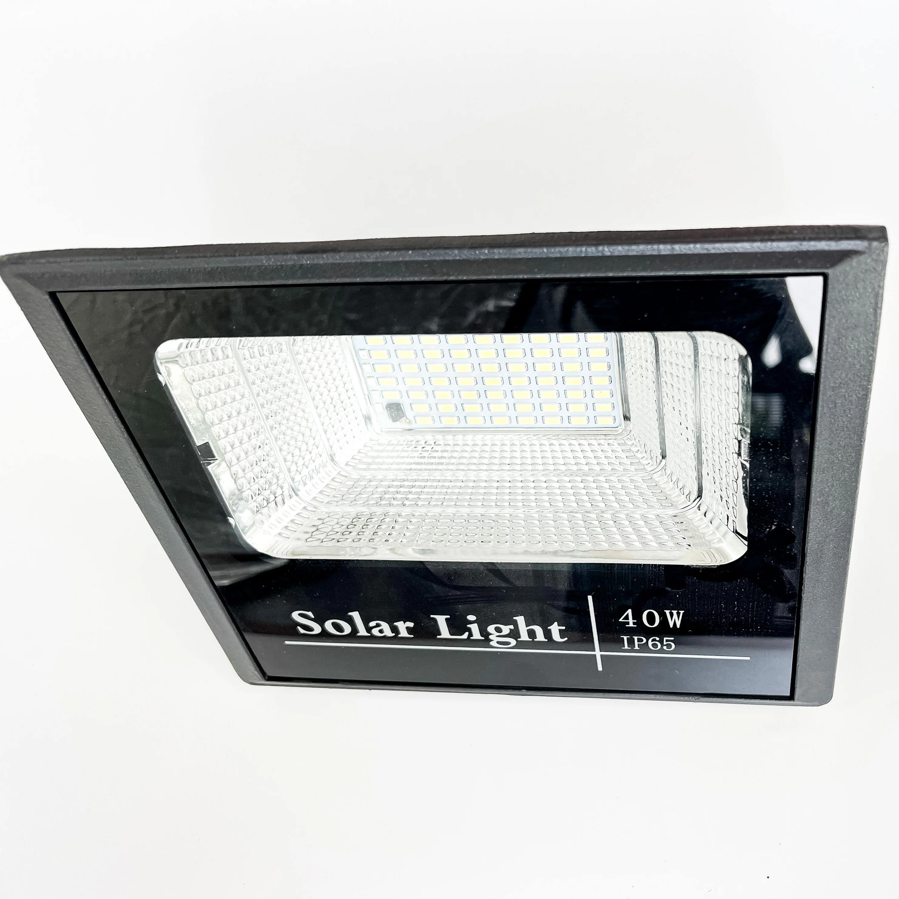 Solar LED Floodlight 25W 7000K Panel: 6 V/6W Battery: 3.2 V/6000 mAh Remote Control